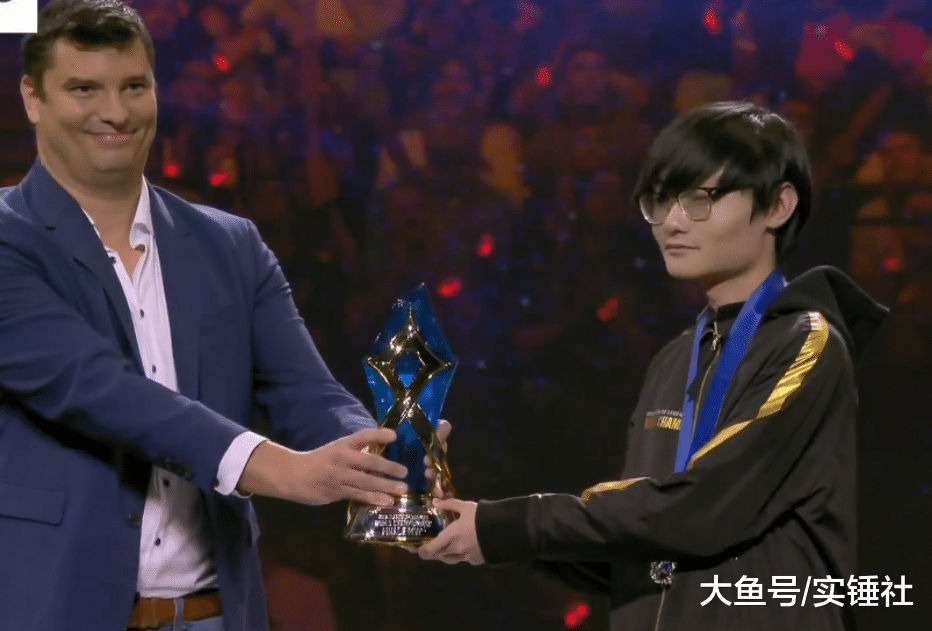 kaiyun app-蒂姆在FPX比赛中夺冠,刷新纪录引发热议!观众掌声雷动-kaiyun app