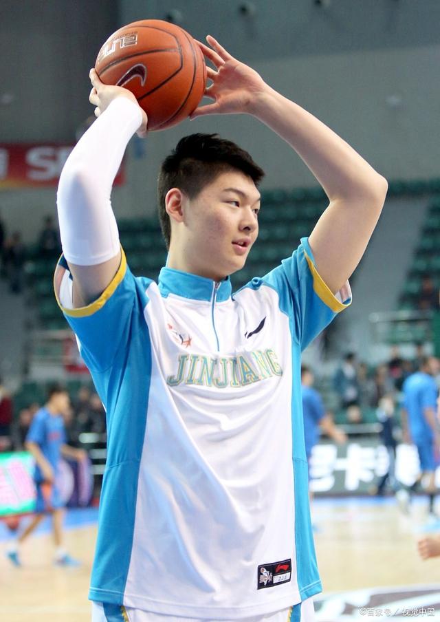 kaiyun-包含清晨深圳男篮调整名单以备中超，绝杀压哨环节打磨，话题不断，赛季目标并未改变的词条-kaiyun